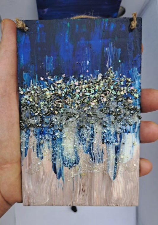 [All that glitters is not gold] No. 10